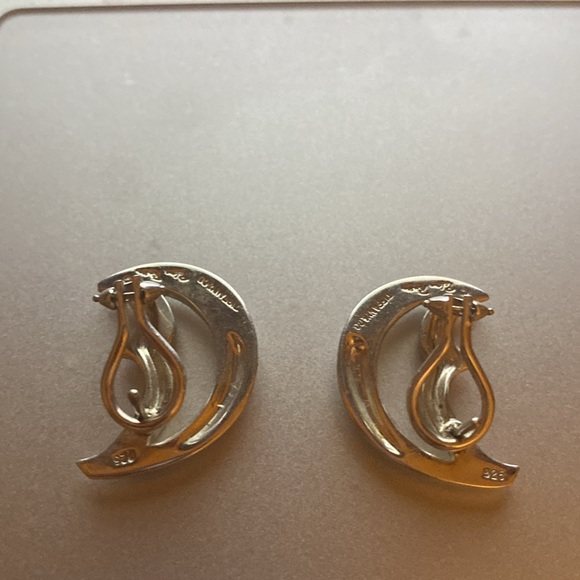 Tiffany&Co. Elsa  Peretti 💯 Authentic Sterling Silver Crescent Moon Earrings - Picture 4 of 9